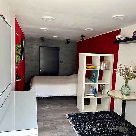 Biboune Privatunterkunft *